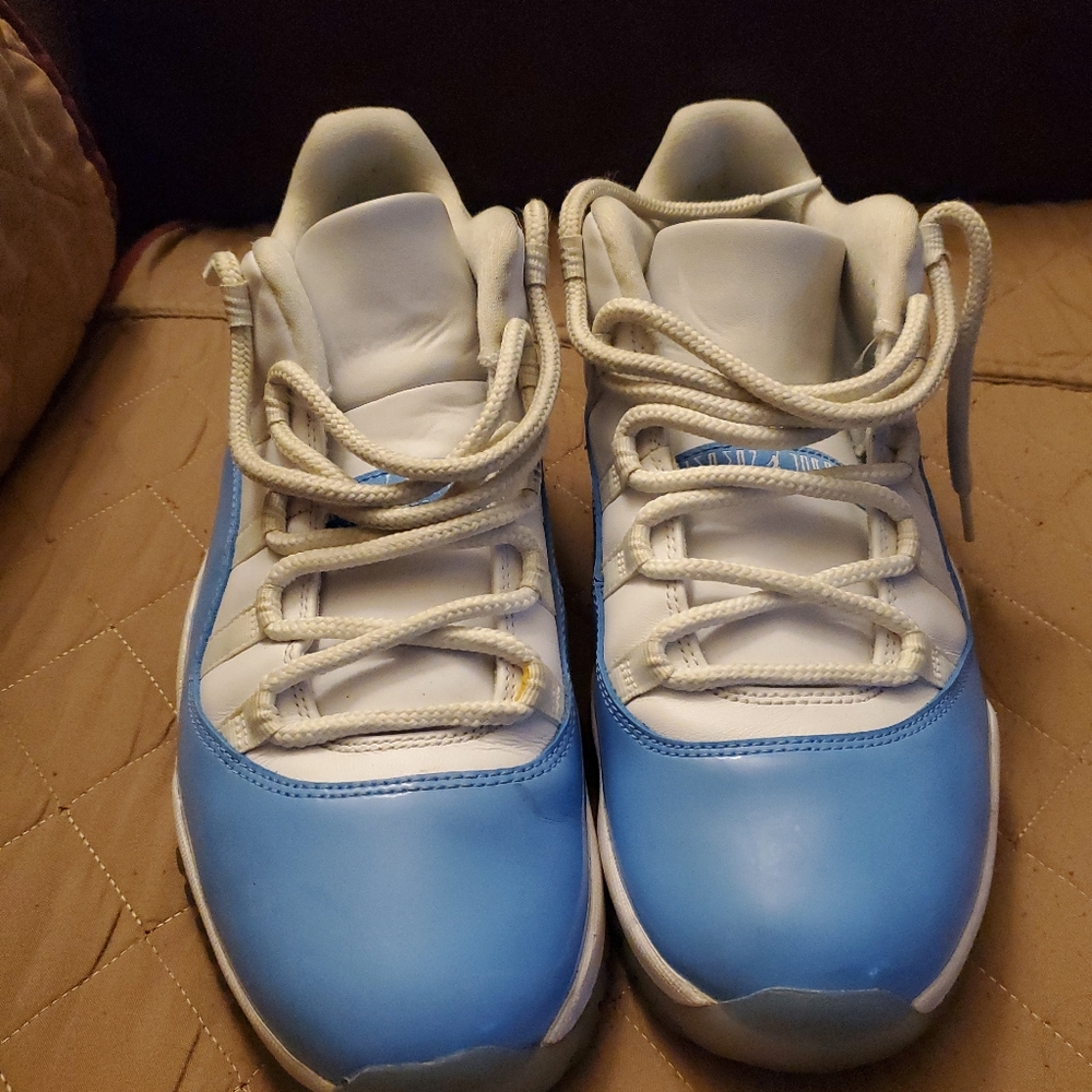 Men's White and Blue Jordans Size 11